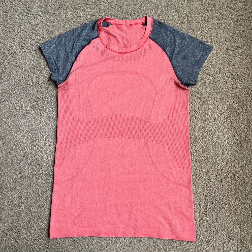 Rare Lululemon Run: Swiftly Tech Short Sleeve Sz … - image 3